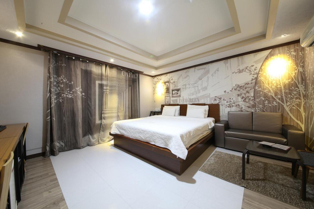 Hotel New Evergreen Mokpo Exterior photo